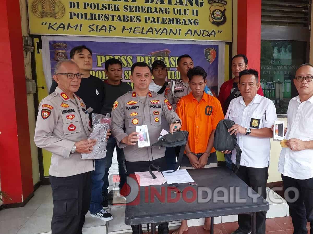 Polsek Seberang Ulu II Palembang saat melakukan konferensi pers, Senin (20/2/2023)