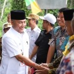 Pj Bupati Apriyadi Mahmud saat berkunjung ke Desa Pengaturan Kecamatan Batanghari Leko, Kamis (23/2/2023) siang