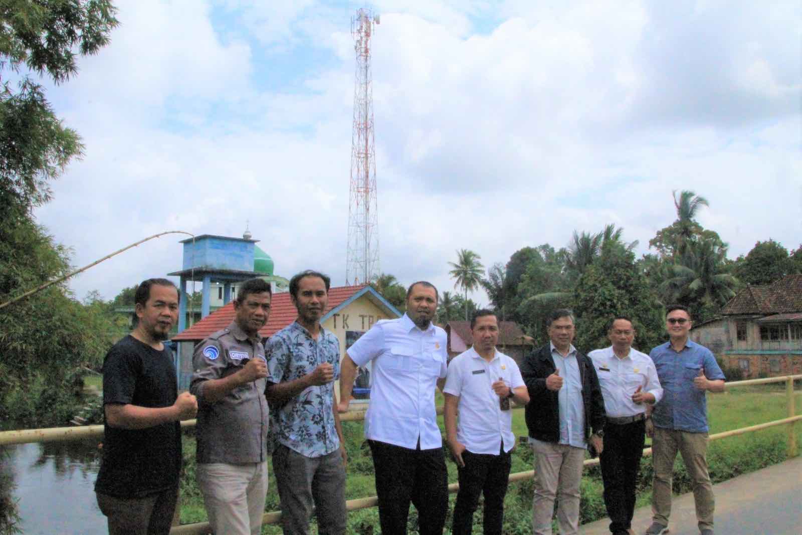 Kementrian Komunikasi dan Informatika (Kemenkominfo) bersama Pemerintah Kabupaten Ogan Komering Ilir bersinergi untuk mengejar target merdeka sinyal di wilayah blank spot