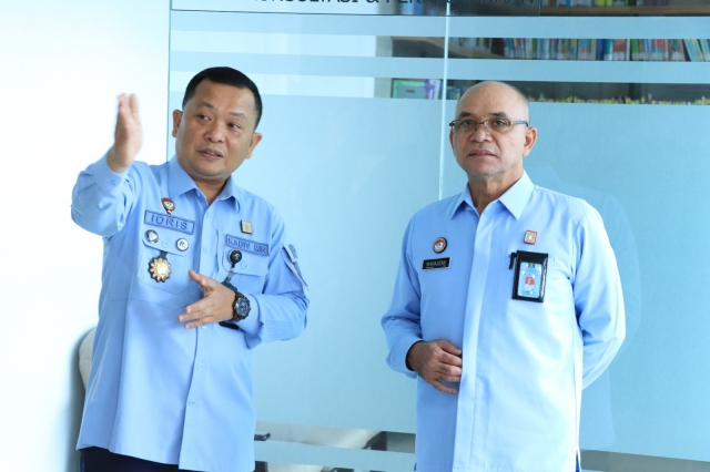 Inspektur Wilayah V Inspektorat Jenderal Kementerian Hukum dan HAM RI, Marasidin ketika mengunjungi Kantor Wilayah Sumatera Selatan, Selasa (28/2).