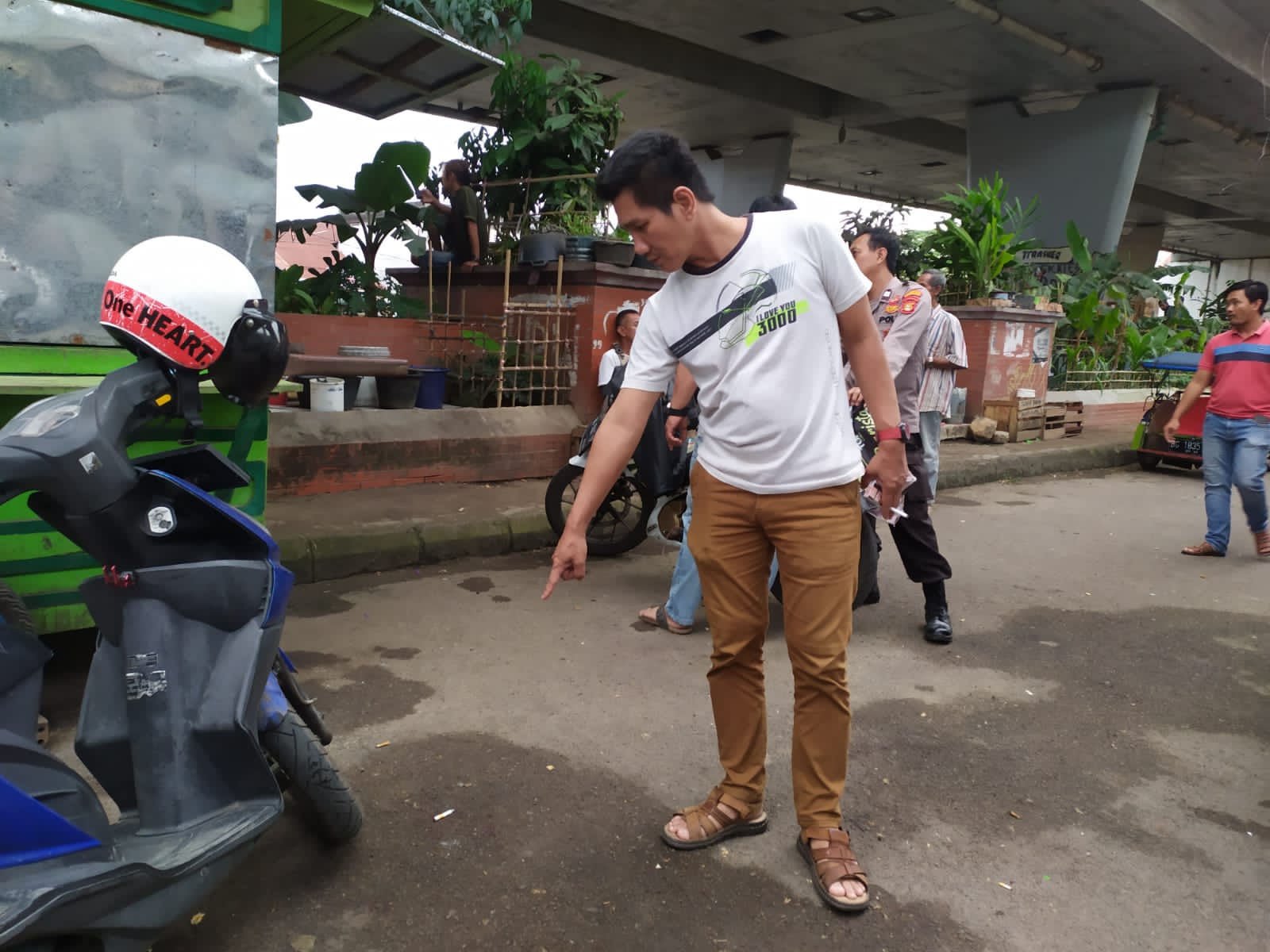 Polisi saat melakukan olah TKP, Jumat (3/3/32023)