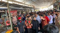 Ketua DPR RI Puan Maharani usai memberikan kuliah umum di Unsri dan mengunjungi Kampung Tenun Desa Muara Penimbung Ulu, Kecamatan Indralaya