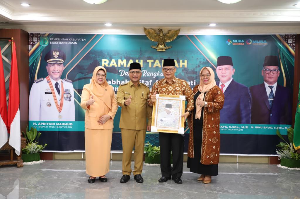 Pelepasan Purnabhakti Staf Ahli Bupati Bidang Politik, Hukum dan Pemerintahan sekaligus Plt Kepala Dinas Sosial, H Ibnu Sa’ad SSos MSi