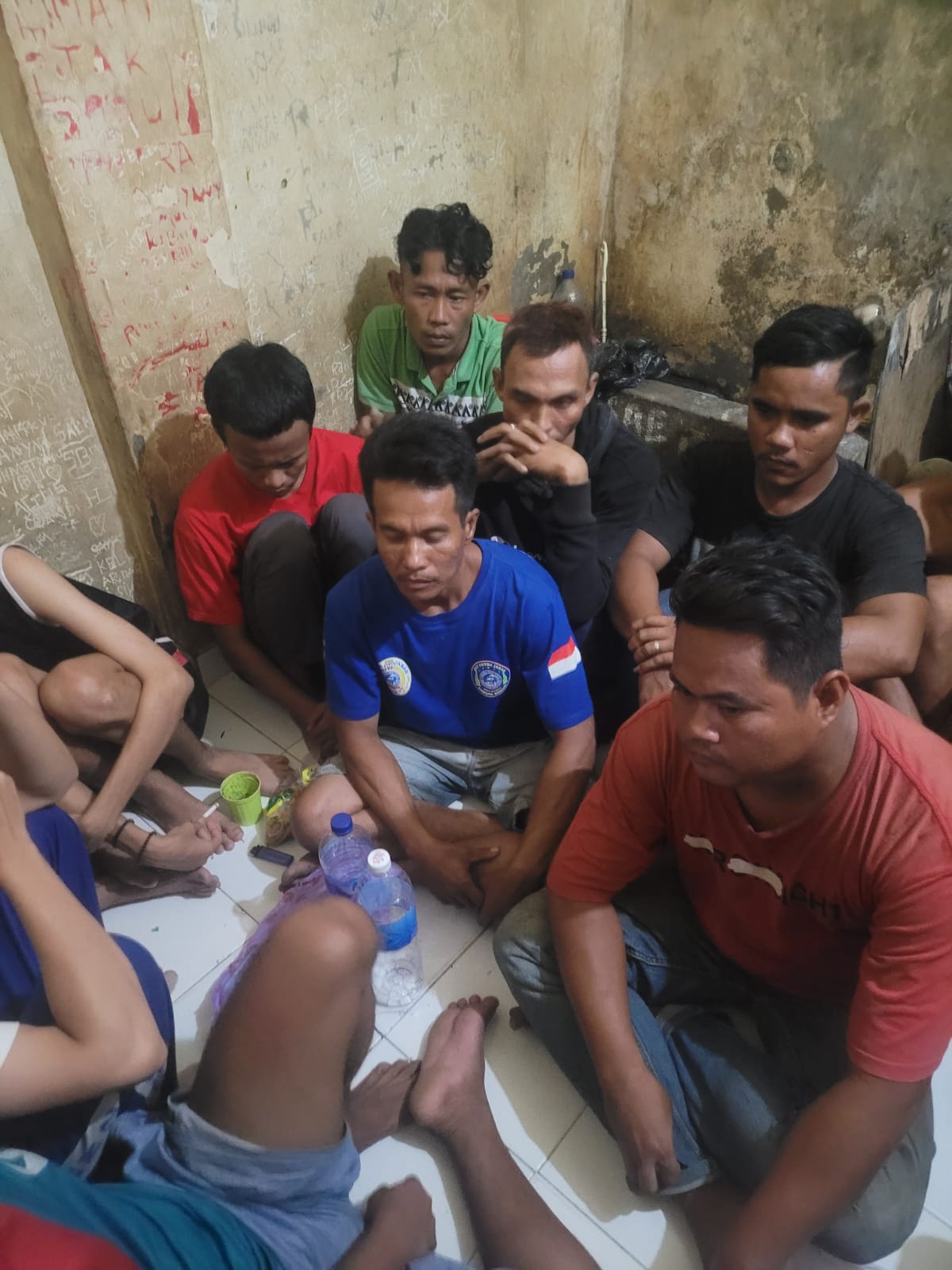 Polsek Kertapati amankan 15 orang membawa sajam