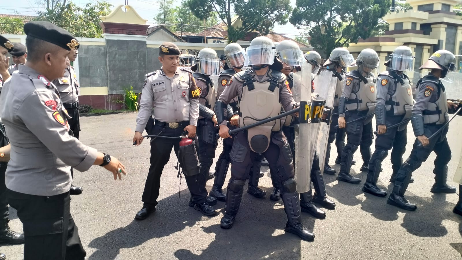 Polres Ciamis Polda Jabar menggelar pelatihan peningkatan kemampuan Dalmas