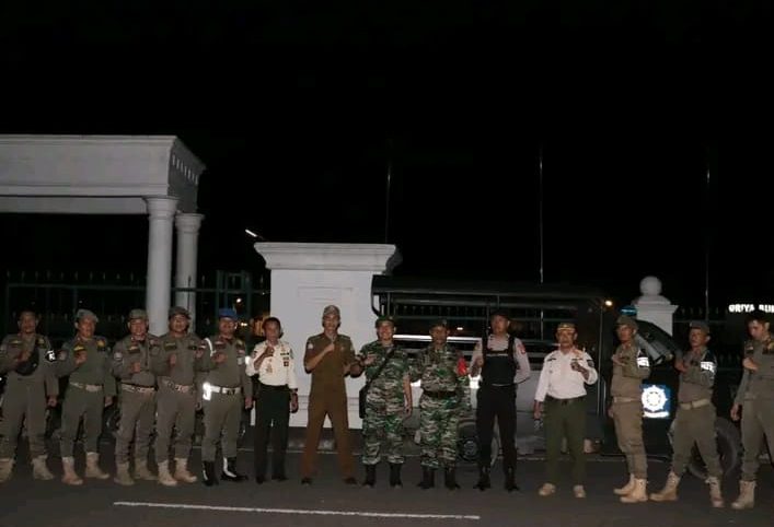 Tim Pengamanan Satpol PP Kabupaten Musi Banyuasin untuk melaksanakan giat rutin Patroli Gabungan bersama personil TNI dan Polri, Jumat (17/3/2023) malam.
