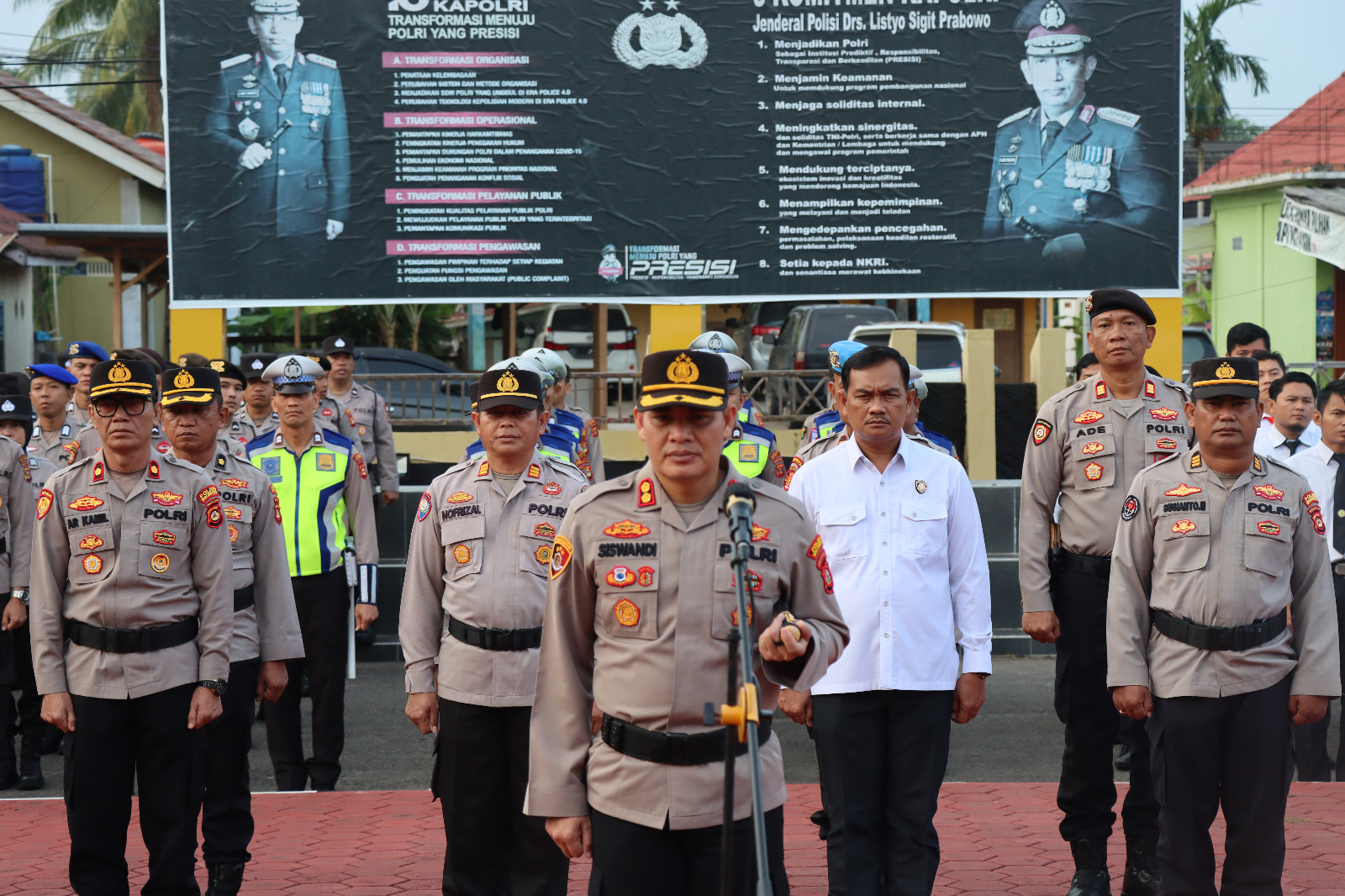 Polres jajaran mengikuti secara virtual kegiatan upacara yang dilaksanakan Polda Sumsel yang dipimpin langsung oleh Kapolda Sumsel Irjen Pol A Rachmad Wibowo SIK
