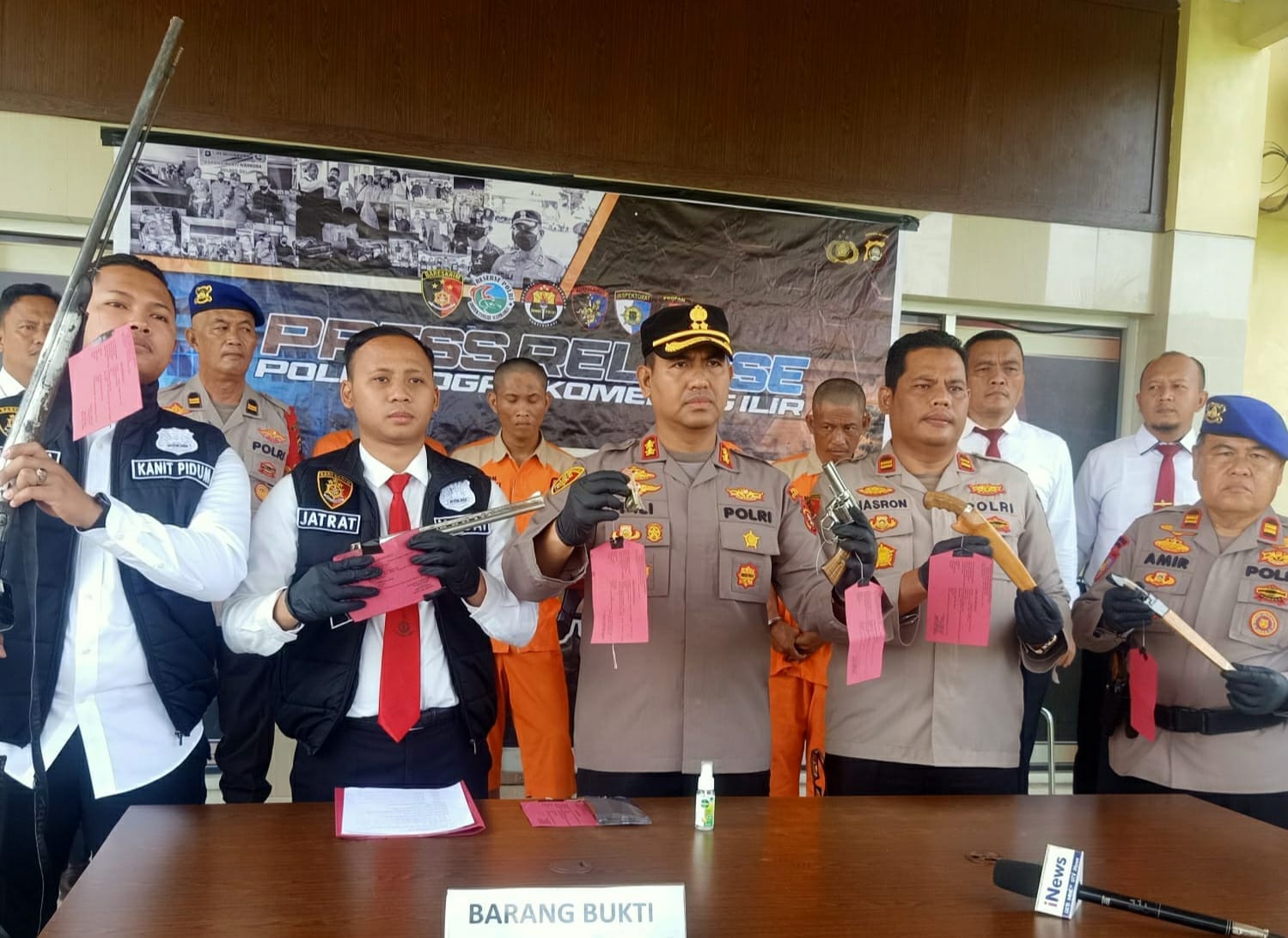 Polres Ogan Komering Ilir saat menggelar keterangan pers, Senin (20/3/2023)