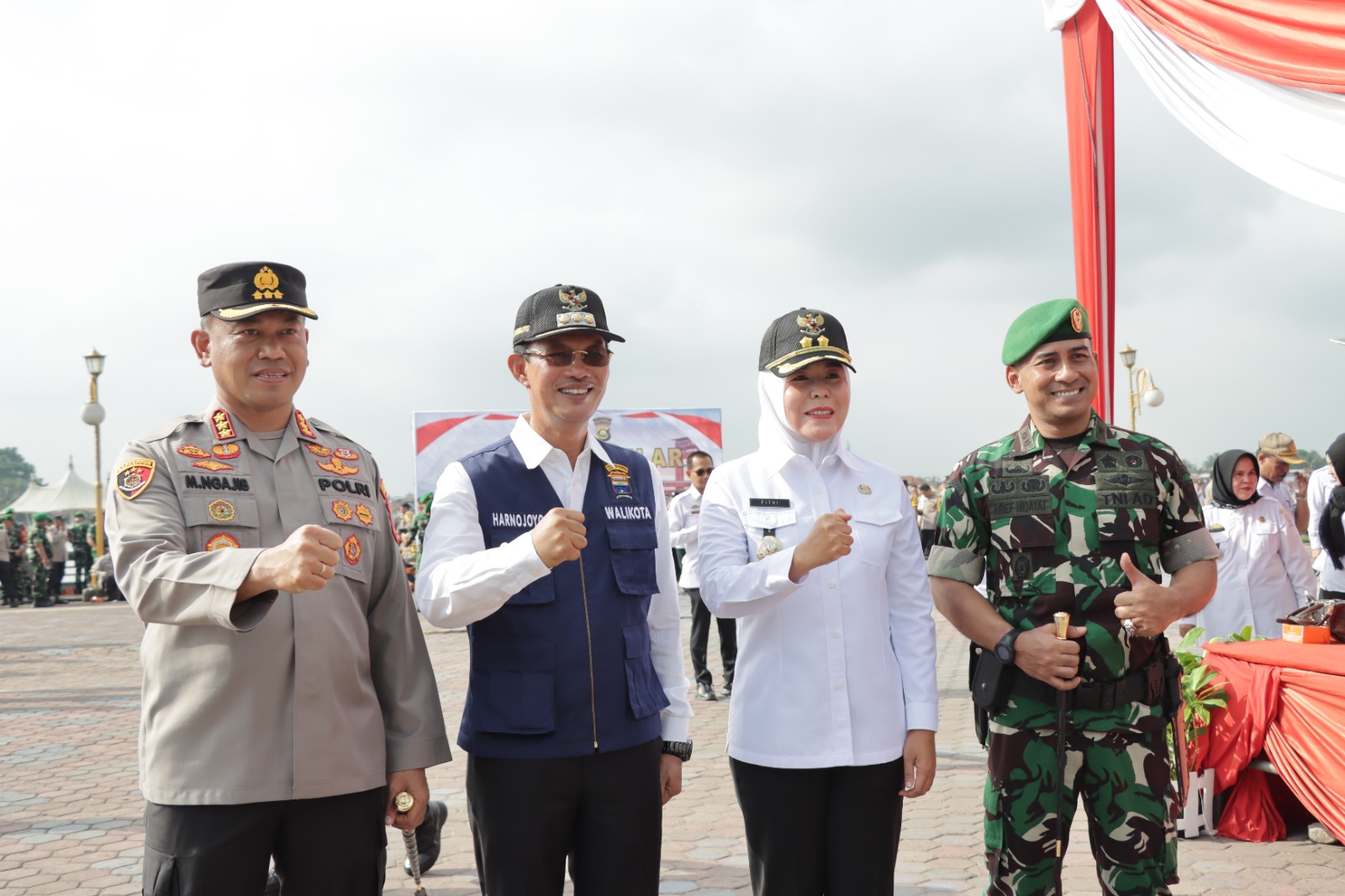 Pemerintah Kota Palembang bersama TNI dan Polri menggelar apel bersama di halaman Benteng Kuto Besak (BKB), Rabu (22/3/2023) pagi