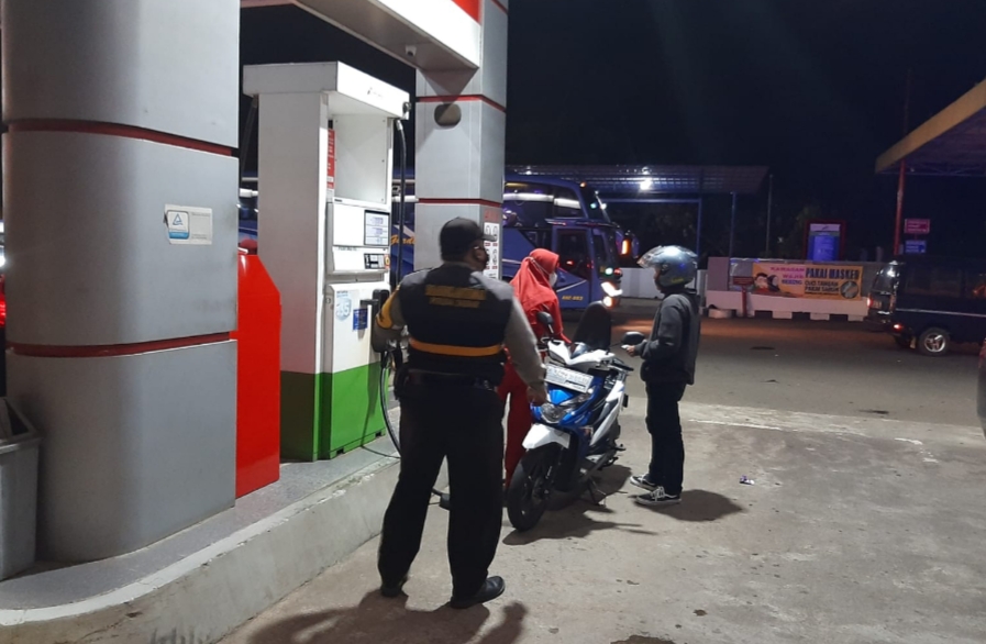 Polsek Cisaga saat melakukan patroli biru