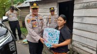 Kapolres Muba Akbp Siswandi Sik SH MH menggelar baksos di slum area bantaran sungai Musi dekat komplek DC Kelurahan Serasanjaya Kecamatan Sekay