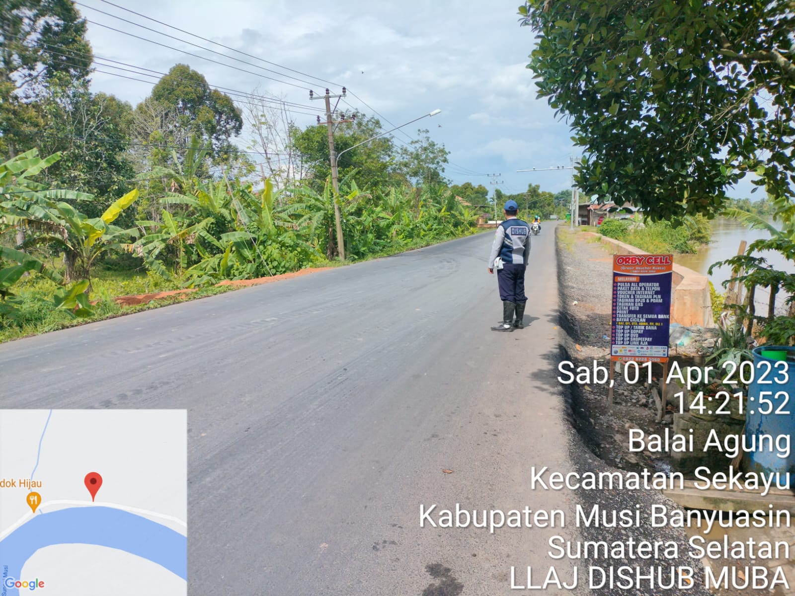 Jalur lalu lintas di ruas jalan lintas Desa Sukarami-Lubuk Linggau