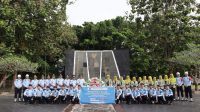 Petugas Lapas Sekayu melakukan kegiatan ziarah dan tabur bunga di Taman Makam Pahlawan (TMP) Musi Banyuasin