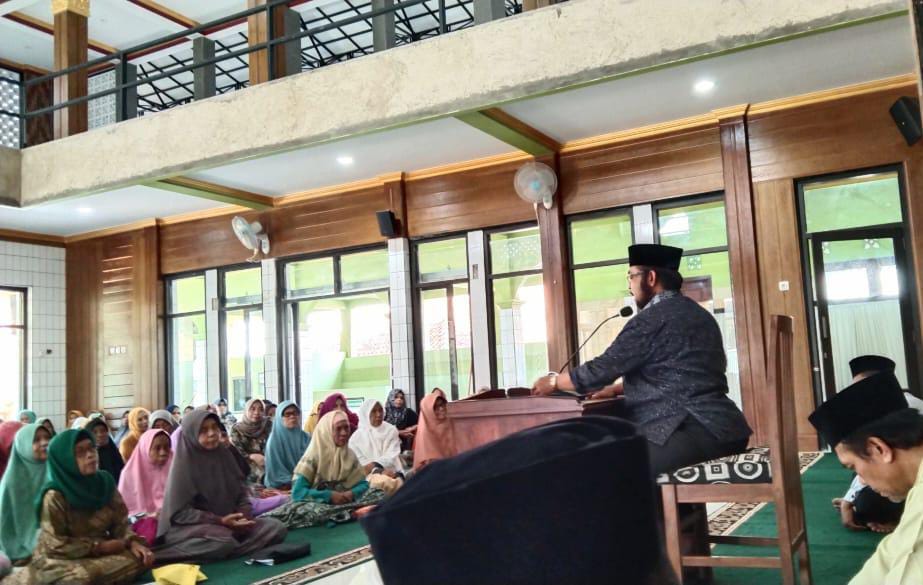 Polsek Cipaku Polres Ciamis Polda Jabar melaksanakan kegiatan Safari Ramadan 1444 Hijriyah Kecamatan Cipaku