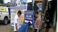 Satlantas Polres Muba bergerak lebih awal melakukan pemasangan rambu-rambu bantuan petunjuk lalu lintas menjelang mudik Lebaran