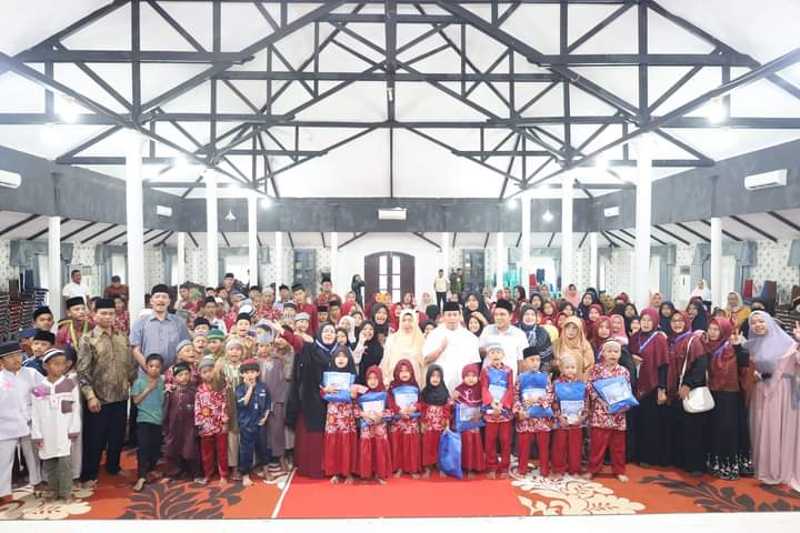 Wali Kota Tanjungbalai Waris Tholib kembali berbagi kebahagiaan bersama anak yatim