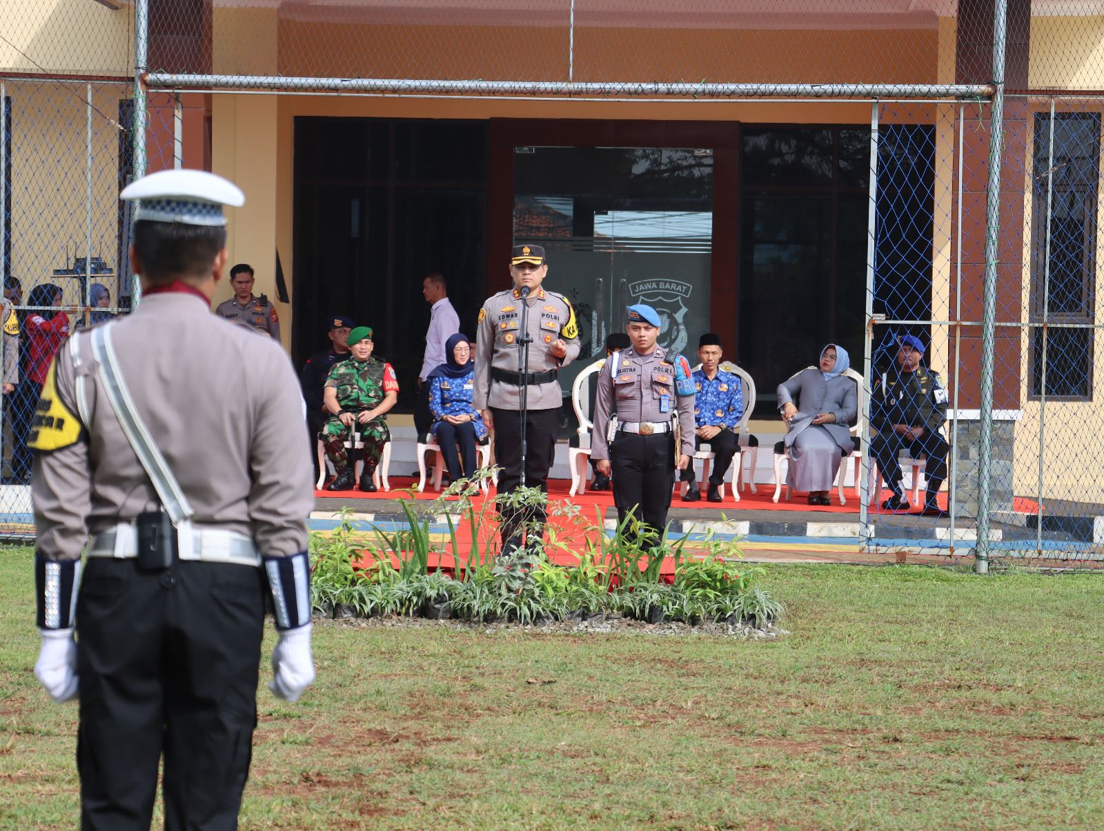 Apel Gelar Pasukan Operasi Ketupat Lodaya 2023 bertajuk 'Mudik Aman dan Berkesan', Senin (17/4/2023)