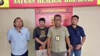 Polrestabes Palembang menggelar konferensi pers perampokan di Jalan Maritim Lorong Jambu Kelurahan Lebong
