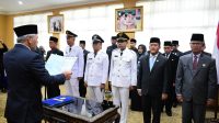 Bupati Ogan Komering Ilir H Iskandar, SE melantik dan mengambil sumpah jabatan belasan pejabat di lingkungan Pemerintah Kabupaten Ogan Komering Ilir (Pemkab OKI) pada Jumat, (28/04/2023)