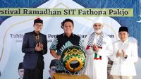 Herman Deru Ingin Lulusan SIT Fathona Pakjo Tak Hanya Cerdas, Tetapi Memiliki Karakter (Dok. Humas Pemprov Sumsel)
