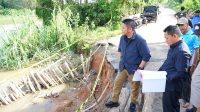 Herman Deru Intruksikan Dinas PUBMTR Perbaiki Jalan Amblas di Ogan Ilir - OKU (Dok. Humas Pemprov Sumsel)