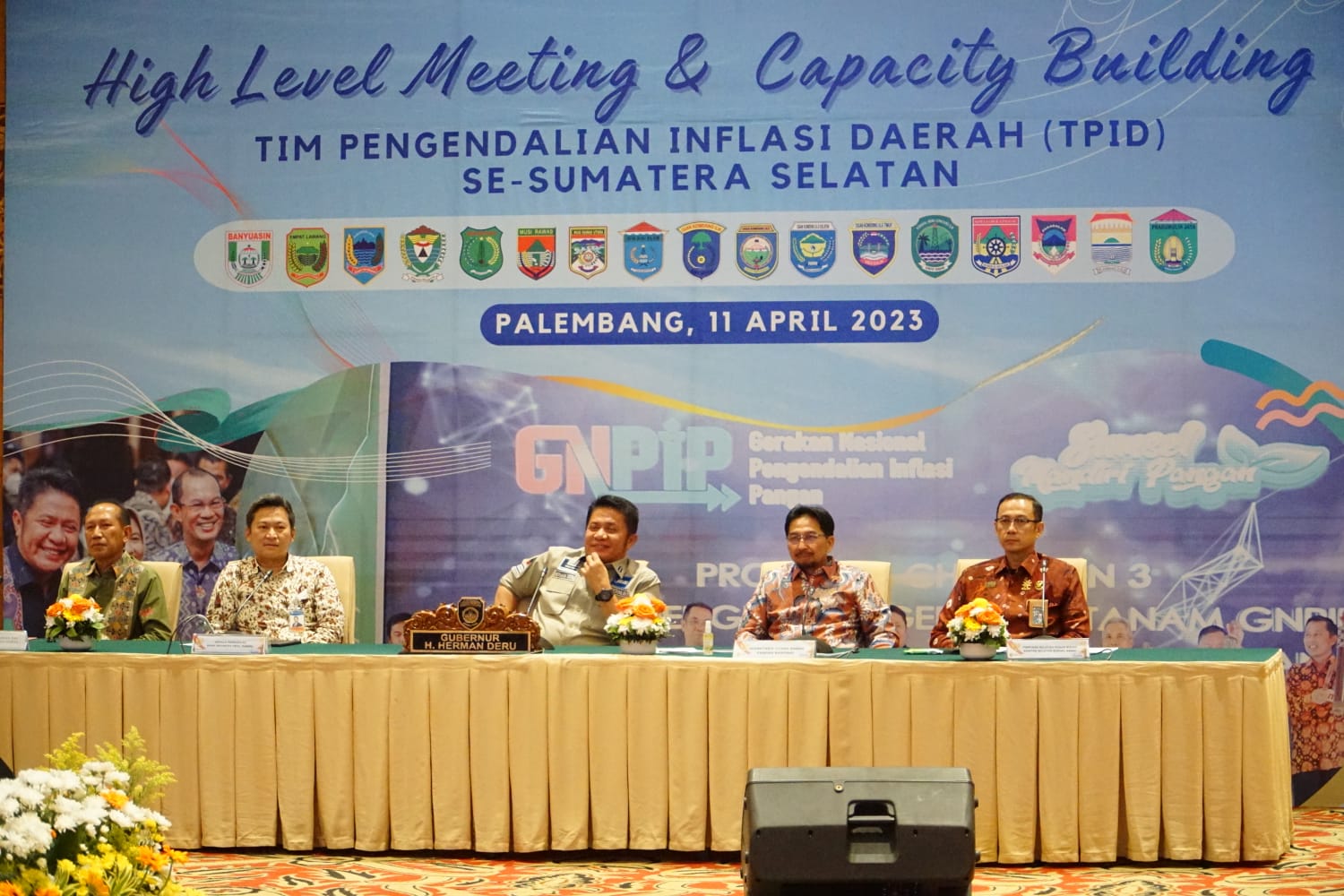 Herman Deru Instrusksikan Kepala Daerah Pantau Stok Pangan di Pasar Jelang Idul Fitri (Dok. Humas Pemprov Sumsel)