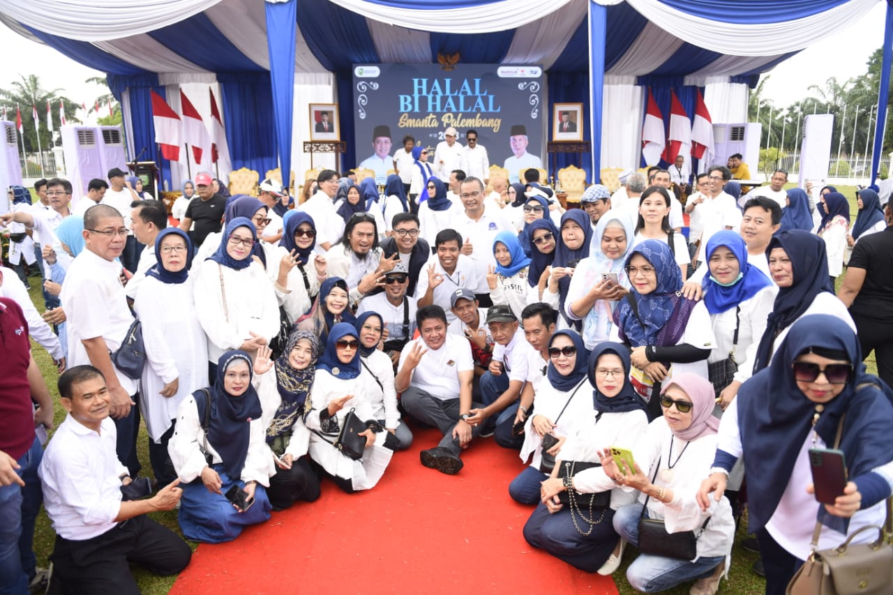 Hari Ketiga Lebaran, Gubernur Herman Deru Senam dan Halal Bihalal Bersama Alumni Smanta Palembang (Dok. Humas Pemprov Sumsel)
