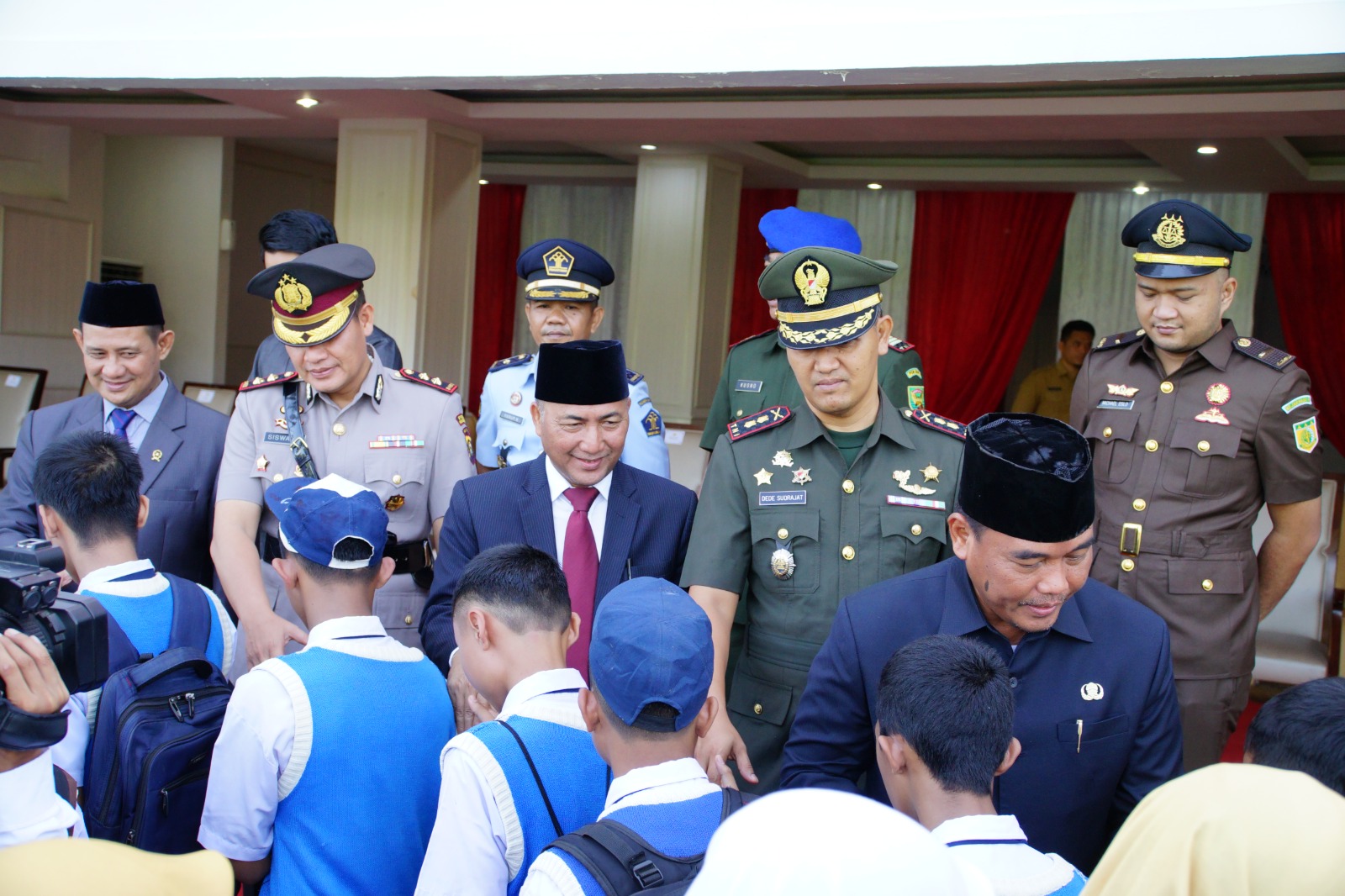 Pj Bupati Musi Banyuasin, Apriyadi Mahmud usai upacara Hari Pendidikan Nasional tahun 2023 di halaman Pendopoan Griya Bumi Serasan Sekate, Selasa (2/5/2023)