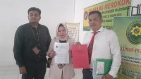 Kuasa hukum pengugat, Novel Suwa SH.MH,MSi dan rekan dari LBH Bima Sakti, Rabu (3/5/2023)
