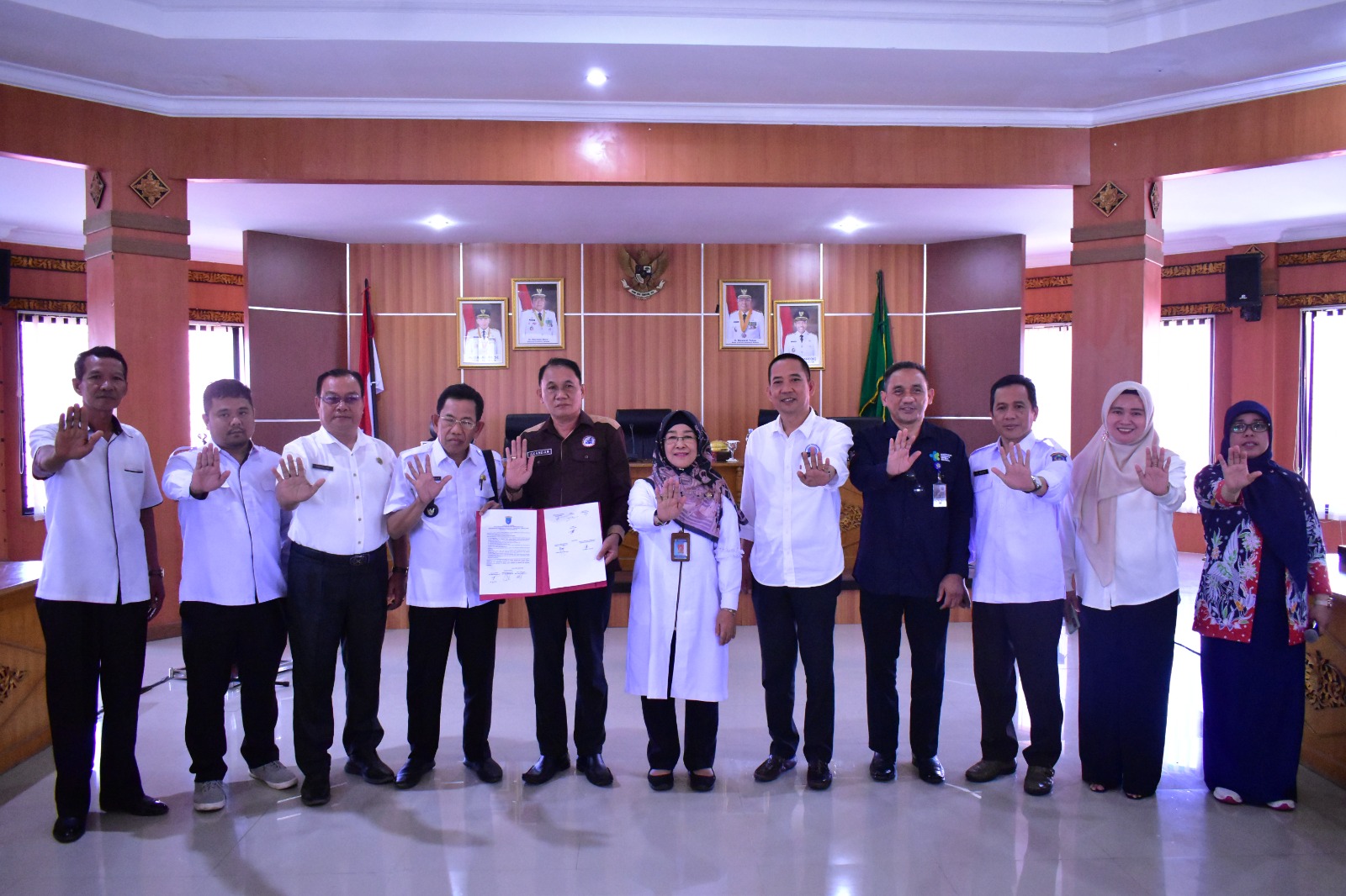 Pemkab OKI melakukan pertemuan lintas sektor untuk memperkuat komitmen dalam akselerasi pencegahan maupun untuk menanggulangi penyakit HIV/AIDS, tuberkulosis (TB) dan malaria