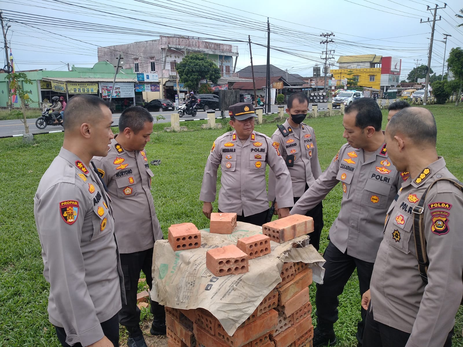 Wakapolda Sumsel Brigjen Pol M.Zulkarnain SIK MSi melakukan kunjungan kerja (kunker)  ke polsek Indralaya Polres Ogan Ilir Selasa (09/05/ 2023).