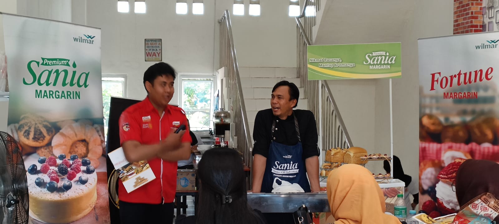 Kreasi Dapur wilmar Bersama The Ultimate Women (TUW) Palembang  mengadakan Baking Demo dengan manampilkan resep Masak kue Pie dan Roti Manis, Kamis (11/5/2023)