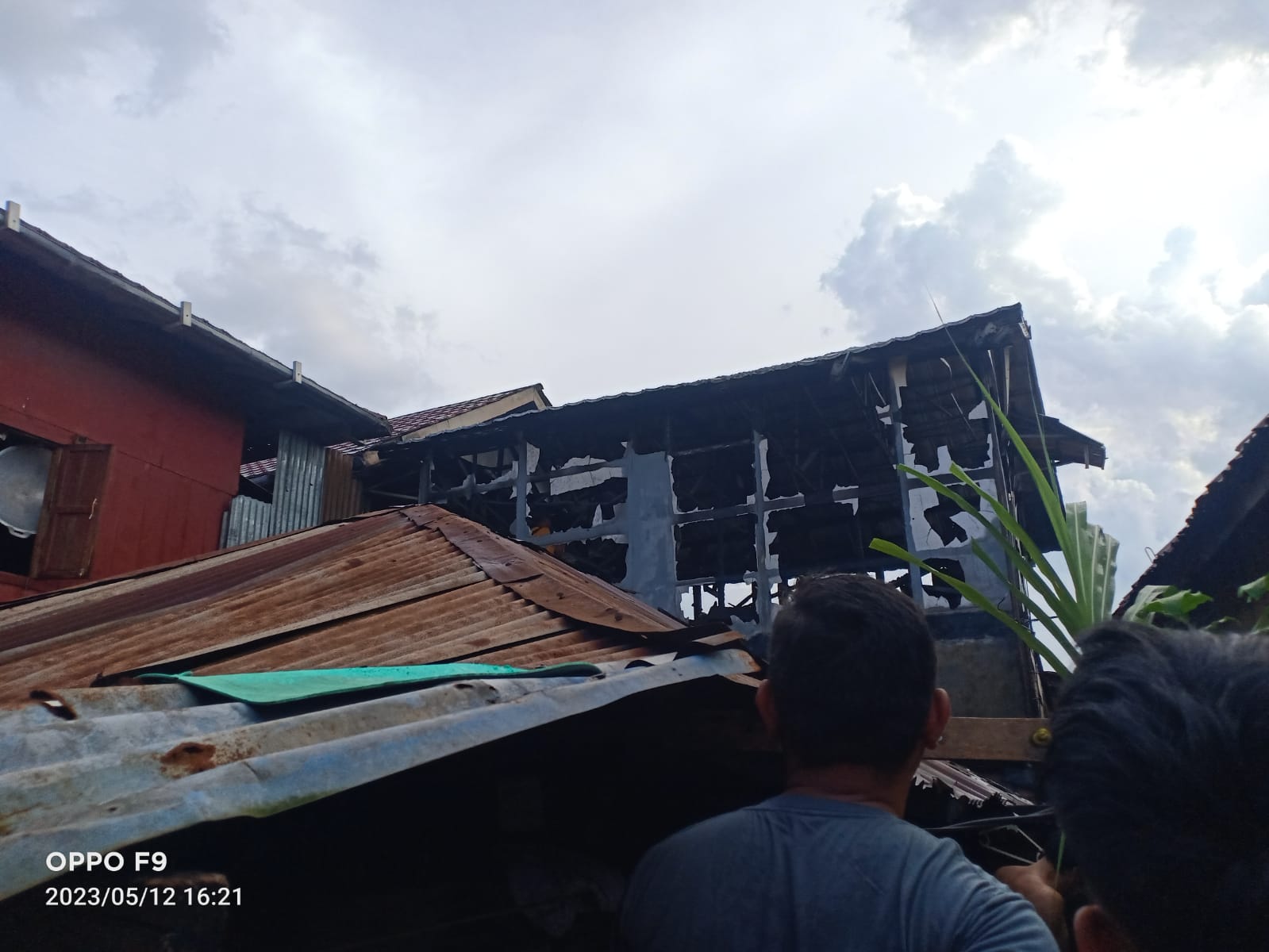 Kondisi kamar di Jalan Abikusno Cokrosuyoso RT 34 Kelurahan Kertapati, Kecamatan Kertapati, usai terbakar, Jumat (12/5/2023) sekitar pukul 15:30 WIB.