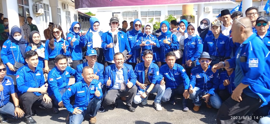 Partai Demokrat OKI resmi mendaftarkan berkas pencalonan Bacaleg mereka ke KPU OKI, Sabtu (13/05/2023)