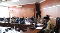 Pemkab OKI menargetkan 95 persen warganya terlindung program JKN mendukung pencapaian Universal Health Coverage (UHC) atau cakupan kesehatan menyeluruh bagi seluruh masyarakat