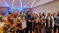 Pemkab OKI menerima delapan sertifikat Kekayaan Intelektual Komunal (KIK) dari Kanwil Kementerian Hukum dan HAM Sumatera Selatan, Selasa (23/05) di Palembang