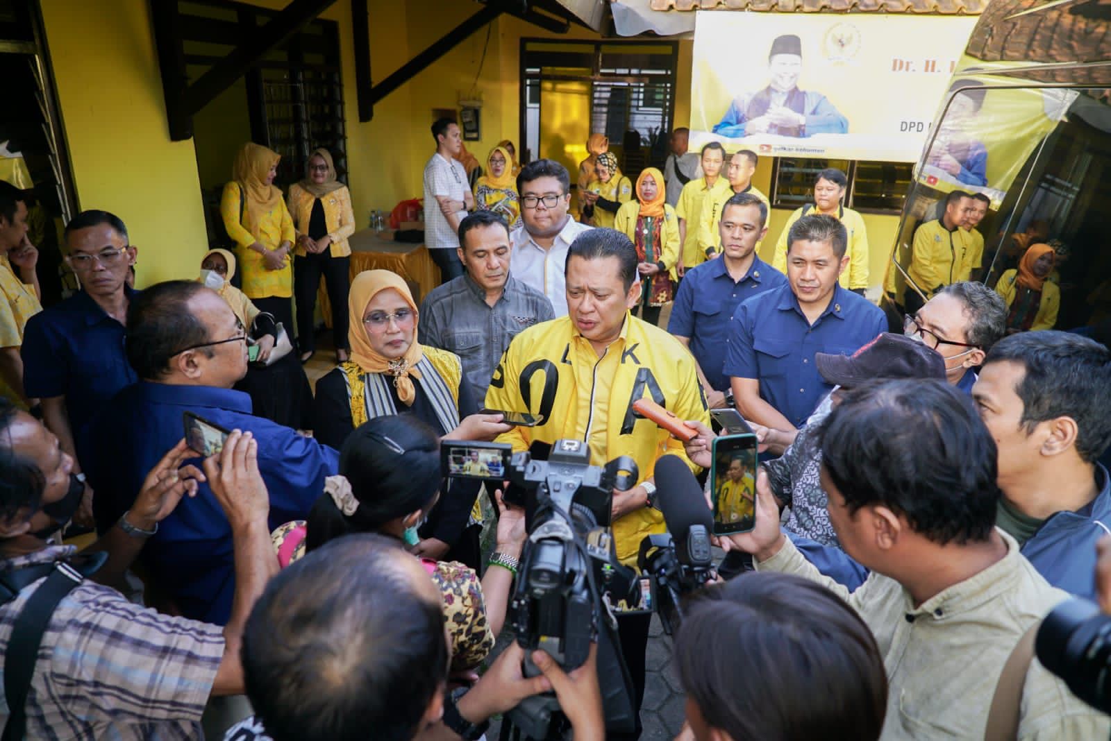 Wakil Ketua Umum Partai Golkar, Bambang Soesatyo saat melakukan kunjungan ke Kebumen