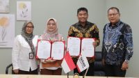 Penandatanganan Kerjasama antara Pemkab Muba dengan Universitas Telkom Bandung, tentang Kerjasama Peningkatan Sumber Daya Manusia Bidang Teknologi Informasi dalam Pengembangan Sistem Pemerintahan Berbasis Elektronik