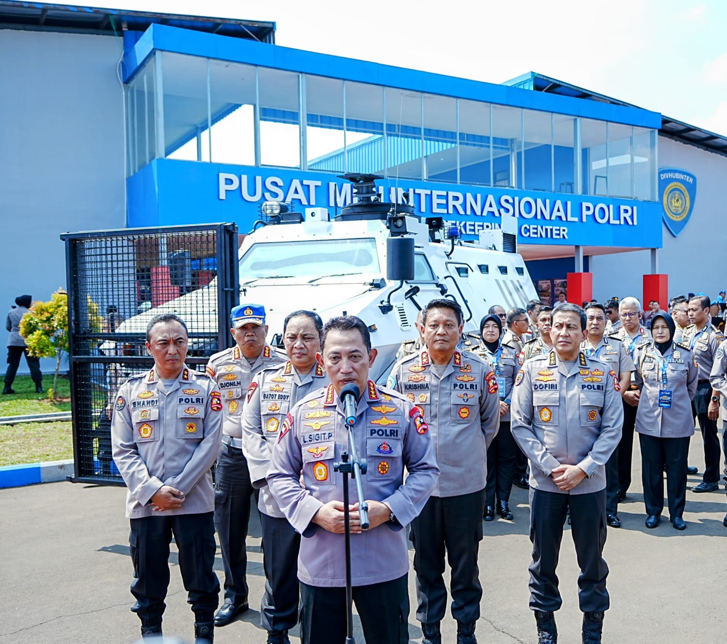 Kapolri Jenderal Listyo Sigit Prabowo menghadiri kegiatan Rapat Kerja Teknis (Rakernis) Divisi Hubinter Polri di Pusat Misi Internasional Polri Serpong Utara, Tangerang Selatan, Banten, Rabu (31/5/2023).