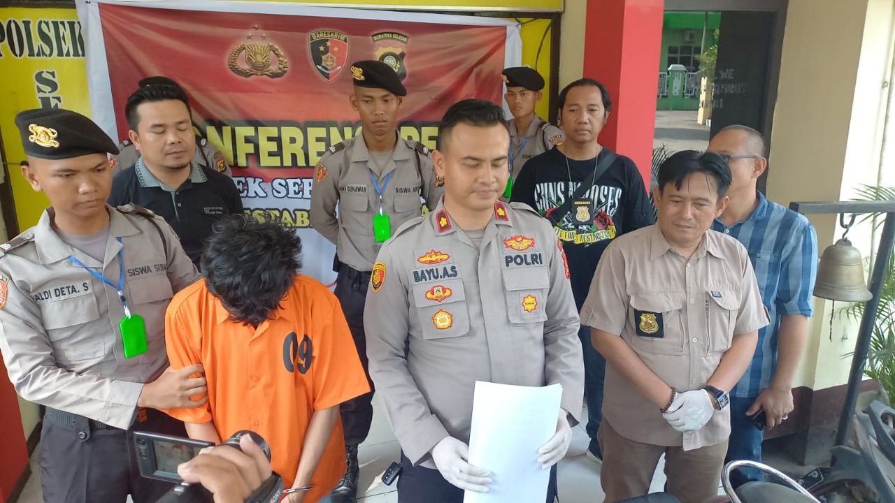 Unit Reskrim Polsek Seberang Ulu (SU) II Palembang saat menggelar keterangan pers