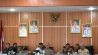 rakor pencegahan dan penanggulangan Kebakaran Hutan dan Lahan (Karhutla), bersama Polri, TNI dan sejumlah instansi terkait di Ruang Rapat Bende Seguguk 1. Rabu, (31/05)