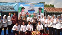 Kepala Dinas Kesehatan OKI, H. Iwan Setiawan, SKM MKes pada kegiatan bhakti sosial kesehatan dan launching program Perahu Desa di Kayuagung, Sabtu, (03/06/2023).
