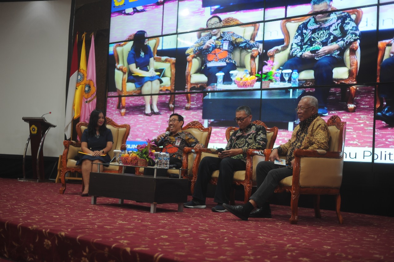 Seminar Nasional FISIP Unsri yang sukses digelar dan diikuti perwakilan 16 kampus di Indonesia (Dok. Humas FISIP Unsri)