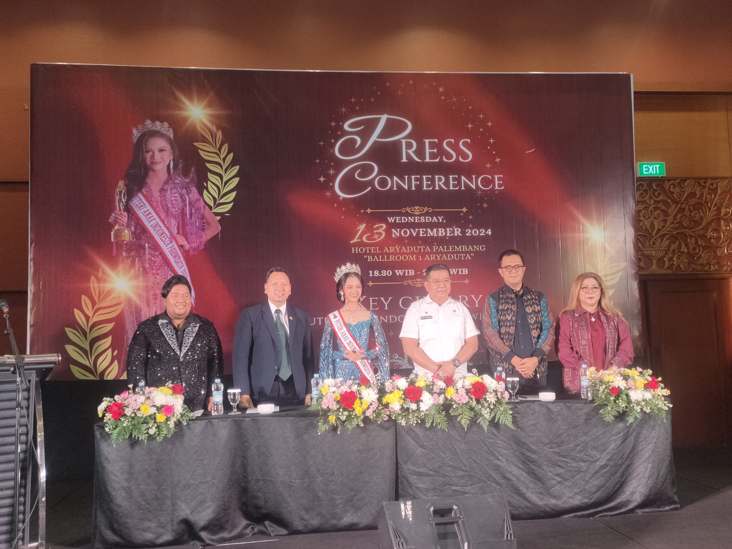 Key Giffary, Puteri Anak Indonesia Pariwisata 2024 saat menggelar Pers Conference di Hotel Aryaduta Palembang Sumsel (Indodaily.co)