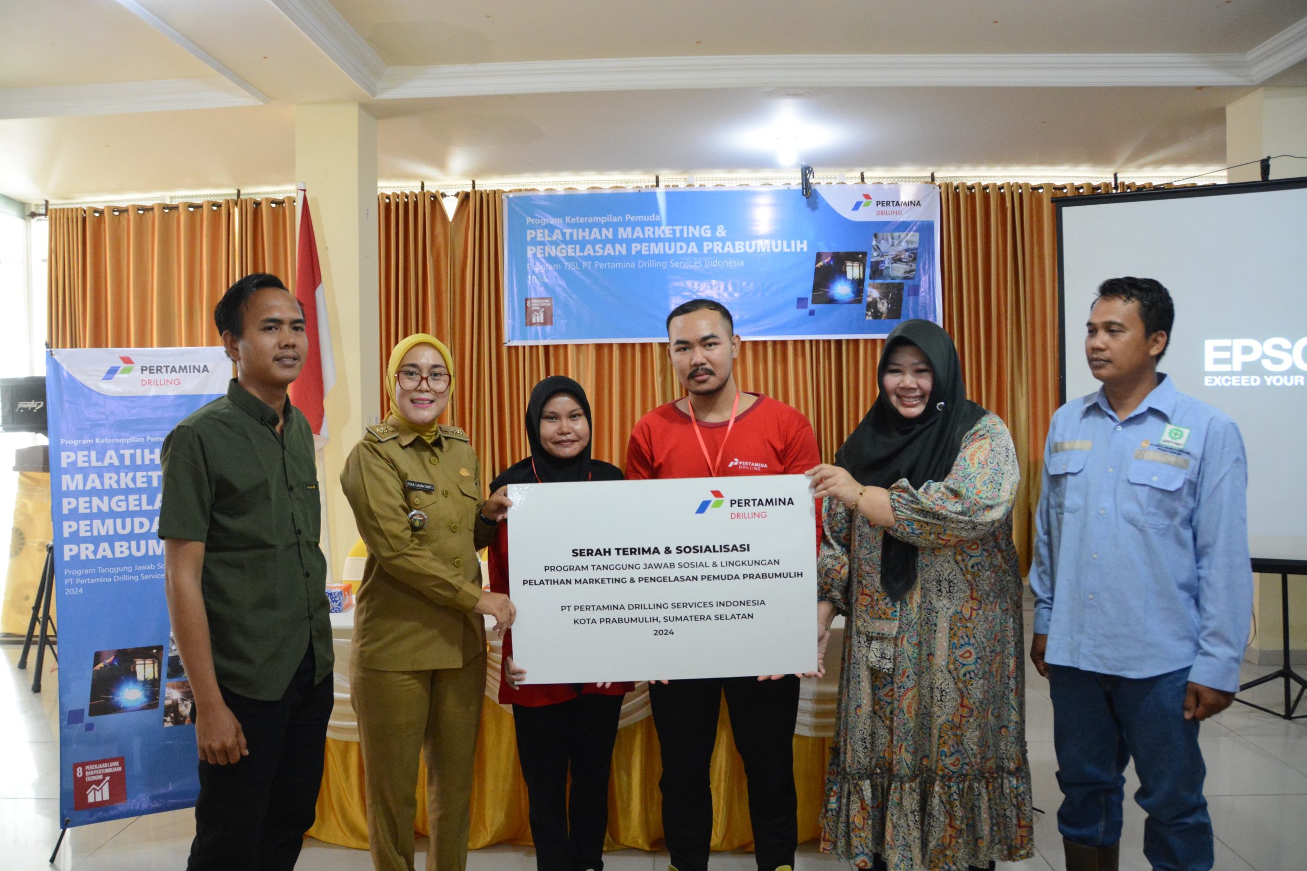 Salah satu perwakilan pemuda yang mendapatkan bantuan dari Pertamina Drilling dalam program Community Involvement & Development (CID) 2024 (Dok. Humas Pertamina Drilling)