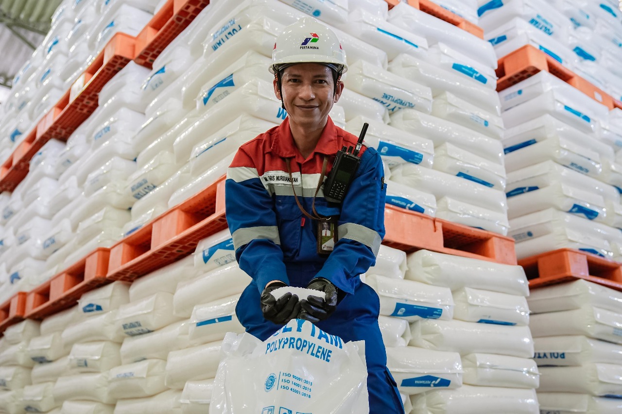 Pertamina RU III Palembang produksi biji plastik Polytam berkualitas tinggi (Dok. Humas Pertamina RU III Plaju Palembang / Indodaily.co)