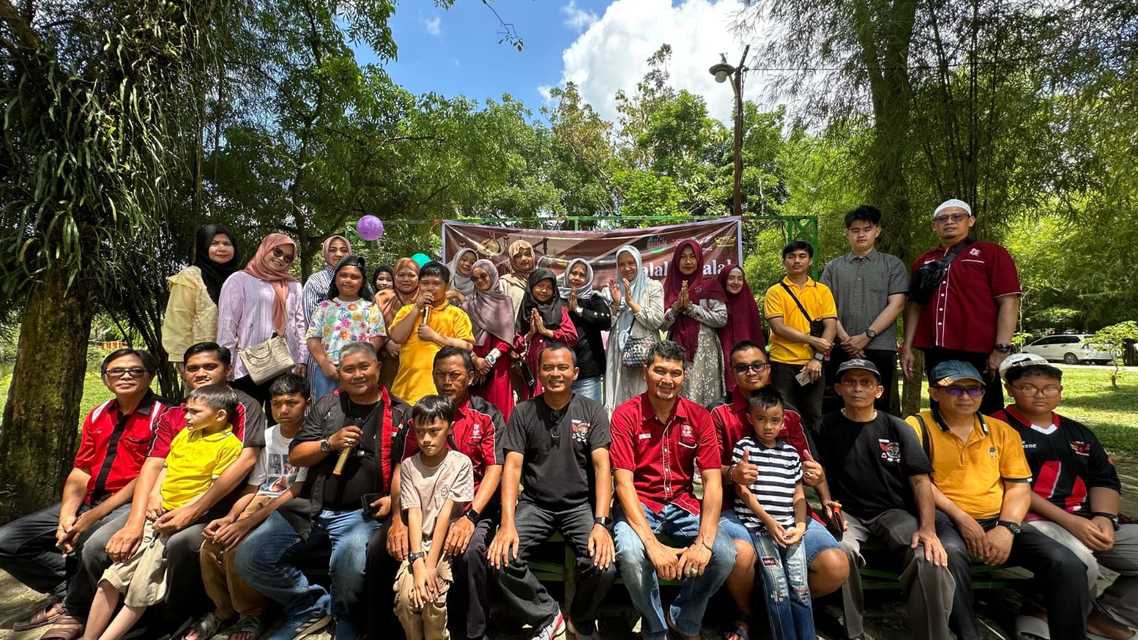 Halal Bihalal Nasional.Halal Bihalal Nasional WLCI dilaksanakan oleh sebanyak 29 club Wuling yang bernaung dibawah WLCI dari seluruh Indonesia, dan diikuti kurang lebih 300 anggota dan hampir 400 orang keluarga dari anggota (Dok. Humas WLCI)
