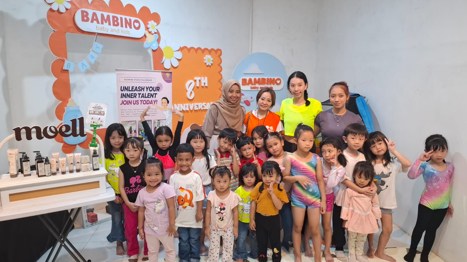 Bambino Babyshop, Diamond Studio dan Moell menggelar Dance x Gymnastic Class di Bambino Babyshop Event Room di Palembang Sumsel (Indodaily.co)