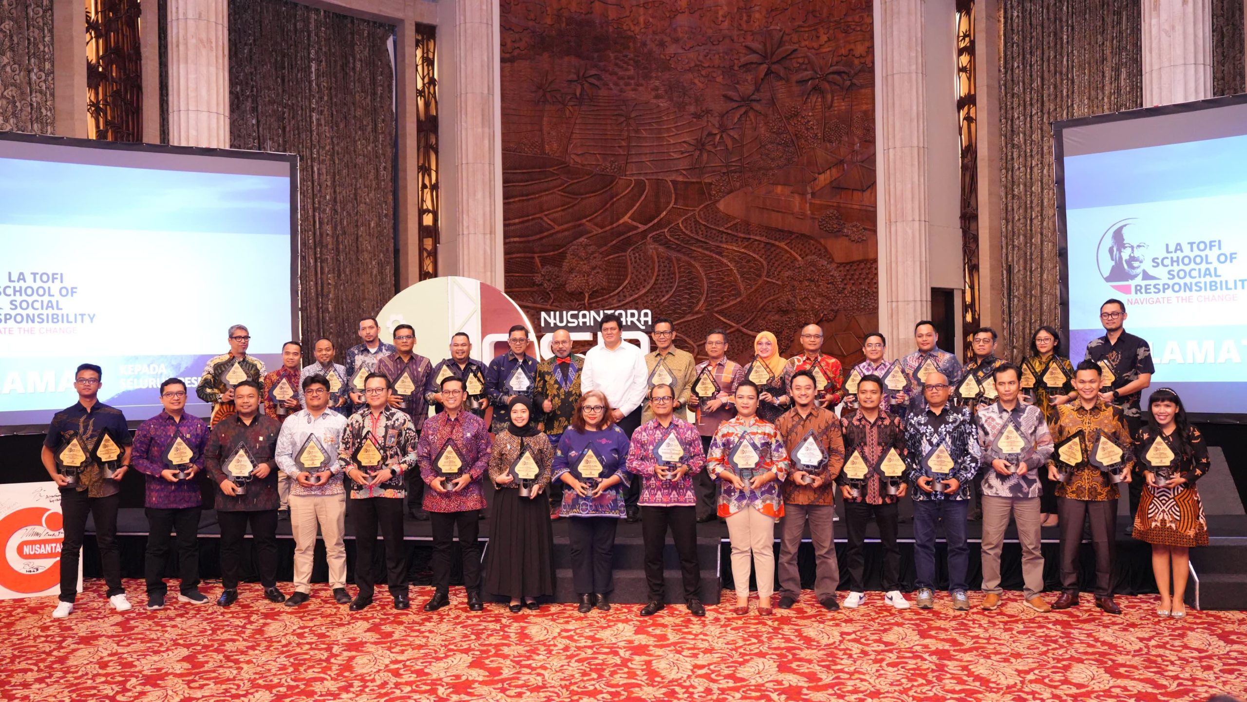 Raih 43 Penghargaan di Nusantara CSR Awards 2025, PLN Terima Predikat Platinum SDGs di Jakarta (Dok. Humas PLN)