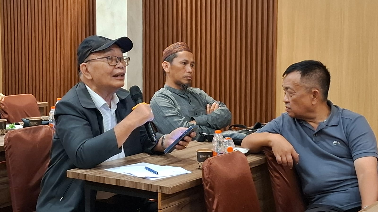 Perwakilan dari Forum Kerukunan Umat Beragama (FKUB) Sumsel turut mendukung dibentuknya Perwali dan Perda Tolak LGBT di Palembang dan Sumsel (Dok. Humas Yayasan Kawan Lamo Galo Palembang / Indodaily.co)